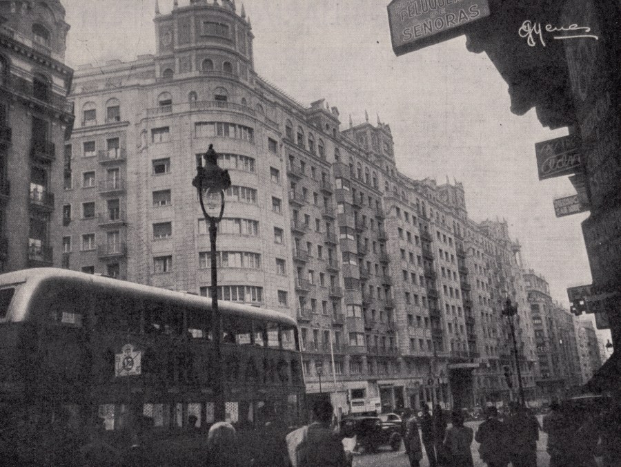 Vista desde la calle San Bernardo del edificio Los Stanos