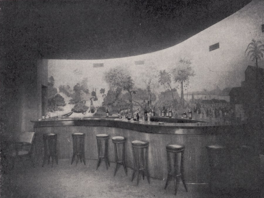 Bar americano del hotel Menfis