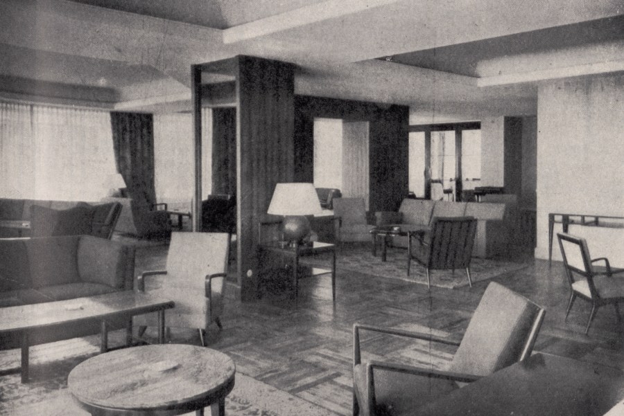 Un aspecto del hall del hotel Menfis