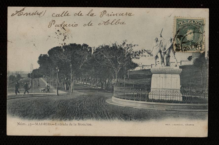 Entrada de la Moncloa