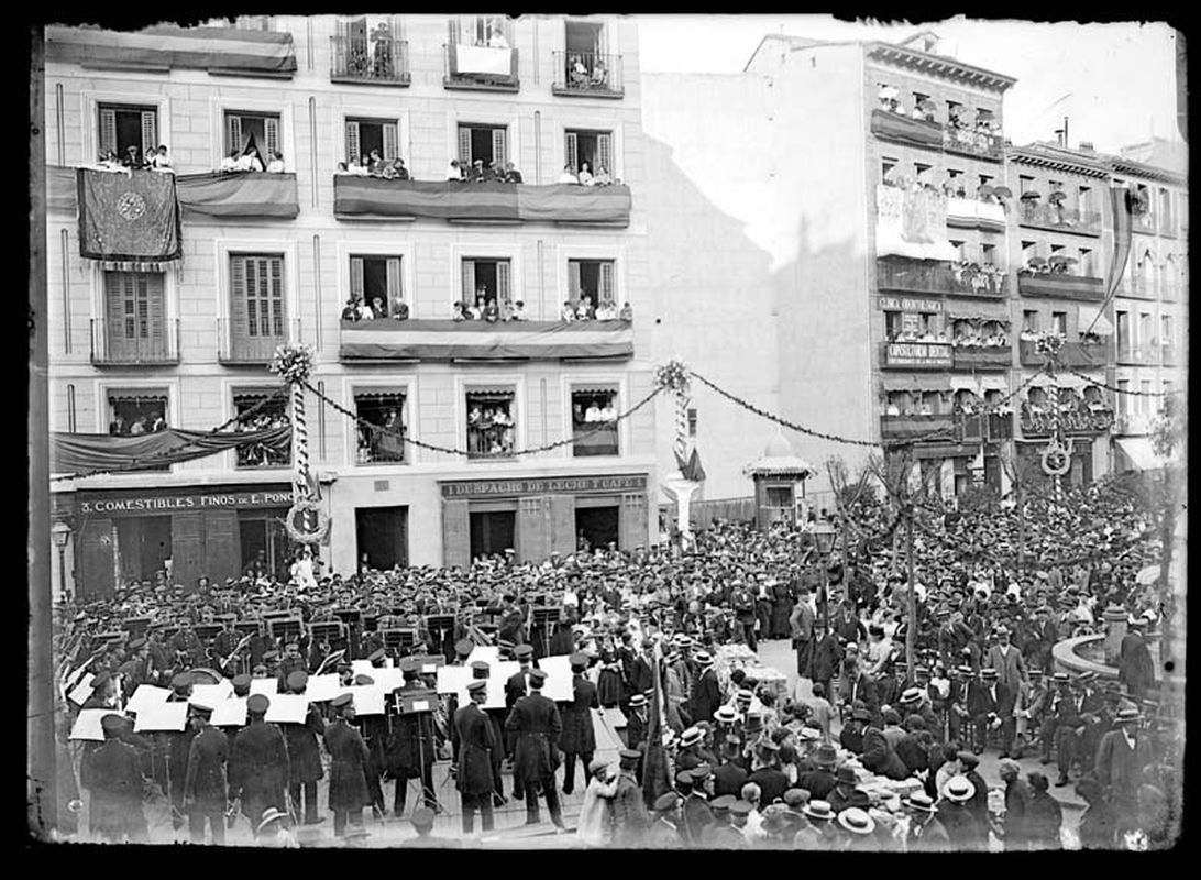 La Banda Municipal en la Plaza de Cascorro