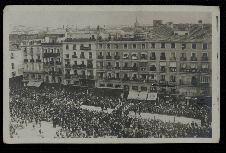 Puerta del Sol. Regreso de la Jura del Rey