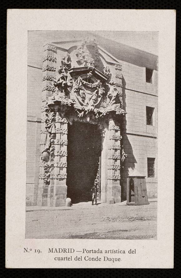 Portada artstica del cuartel del Conde Duque