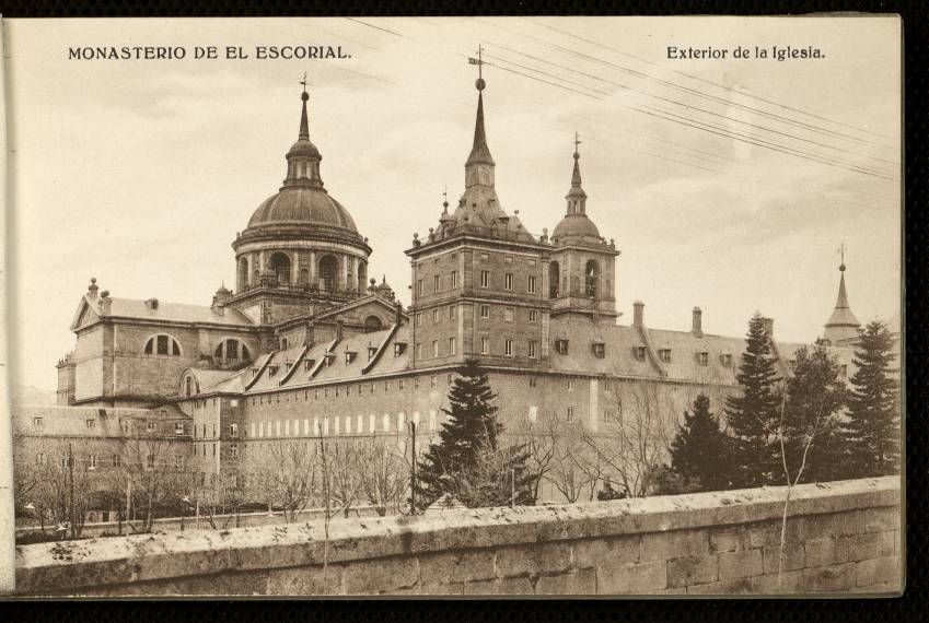 Monasterio de El Escorial - Exterior de la Iglesia