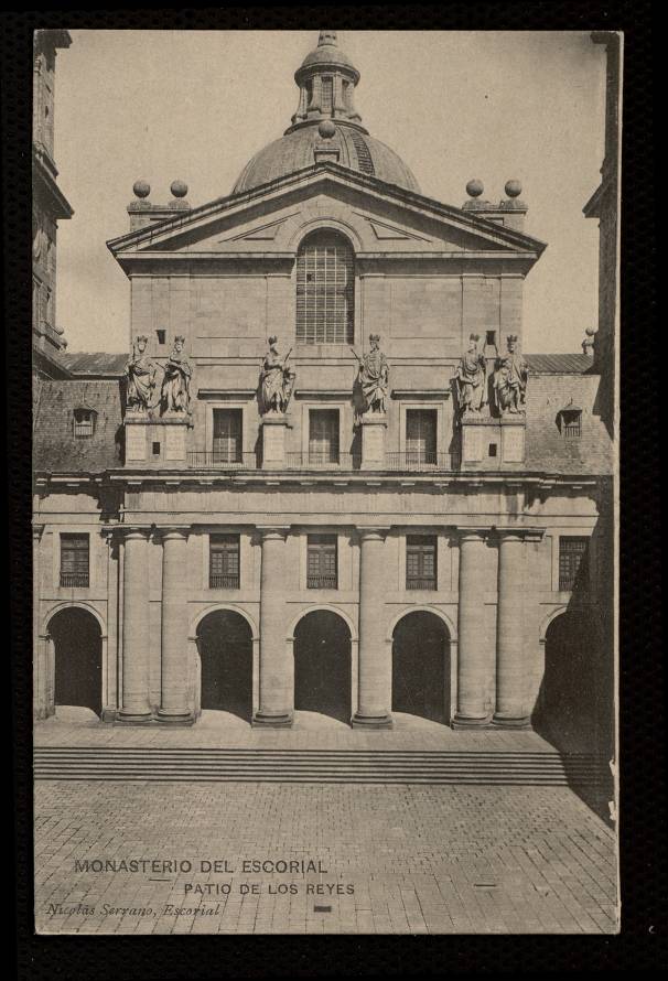 Monasterio de El Escorial. Patio de los Reyes