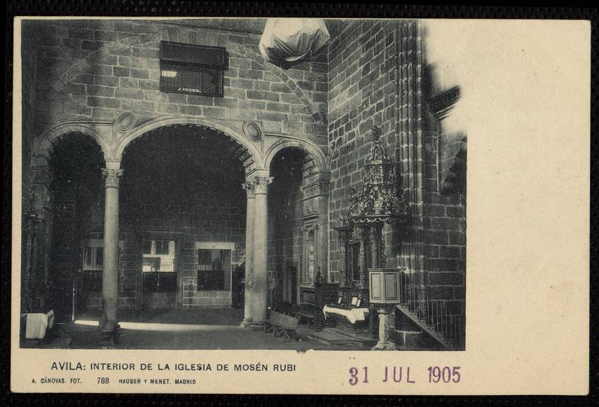 vila. Interior de la iglesia de Mosn Rub