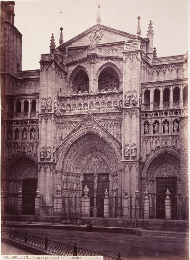 Fachada principal de la catedral de Toledo