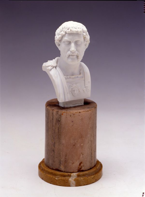 Busto de Adriano (1803-1808)
