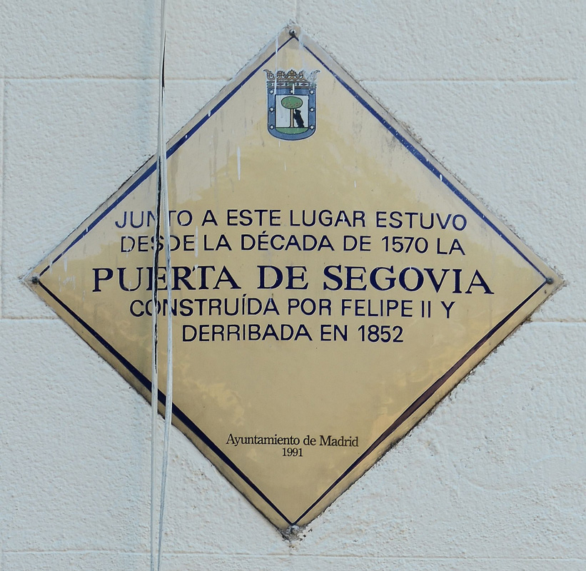 Puerta de Segovia