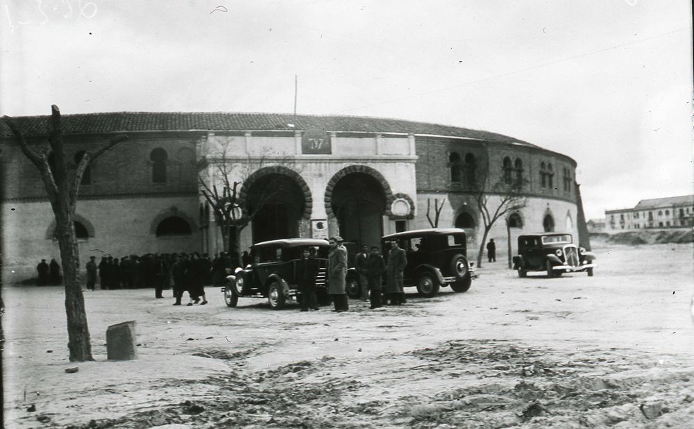 Puerta principal de la primera Plaza de Toros de Vista Alegre