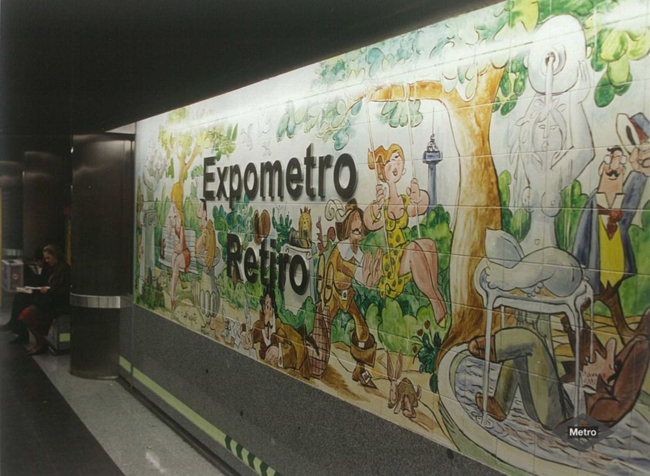 Mural de Mingote en la estacin de Retiro