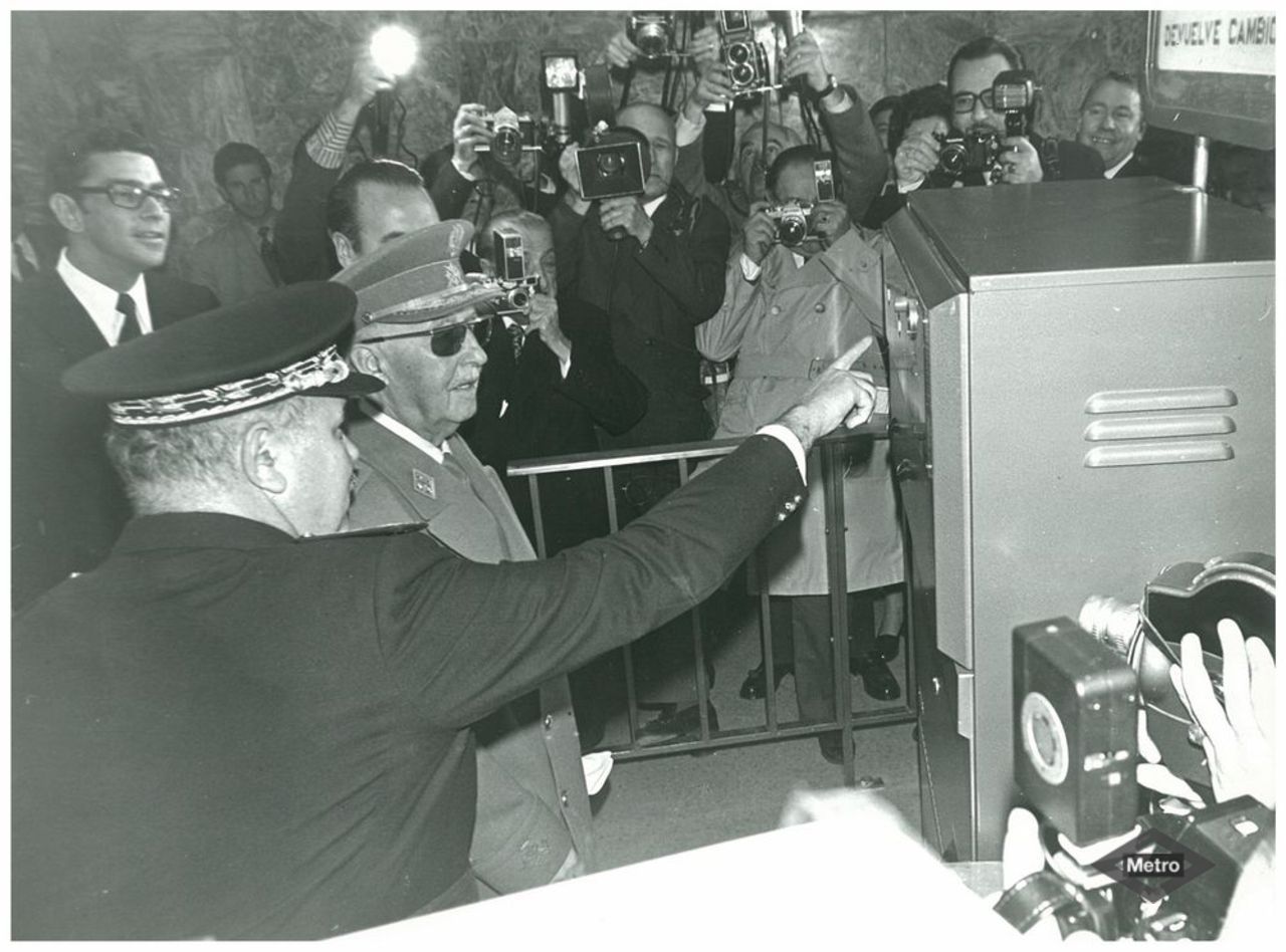 Inauguracin del tramo de Lnea 4 Diego de Len-Alfonso XIII