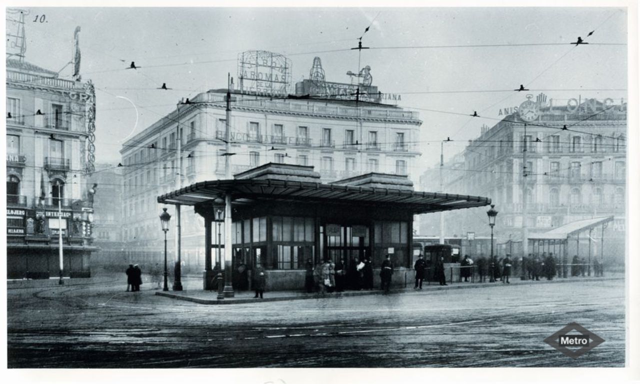 Templete de la Puerta del Sol ao 1920