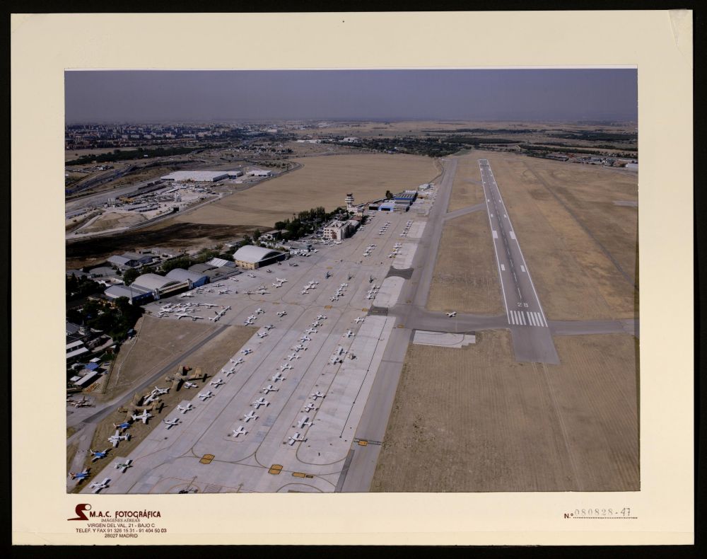 Vista de las pistas de aterrizaje del Aeropuerto de Cuatro Vientos