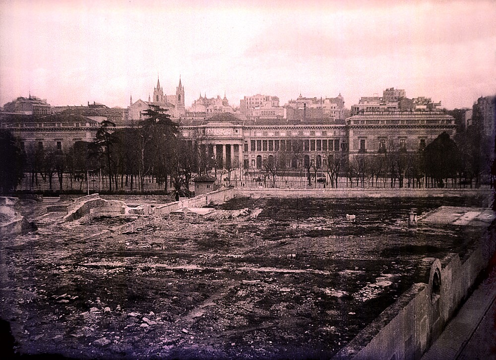 El Museo del Prado desde la calle de las Huertas