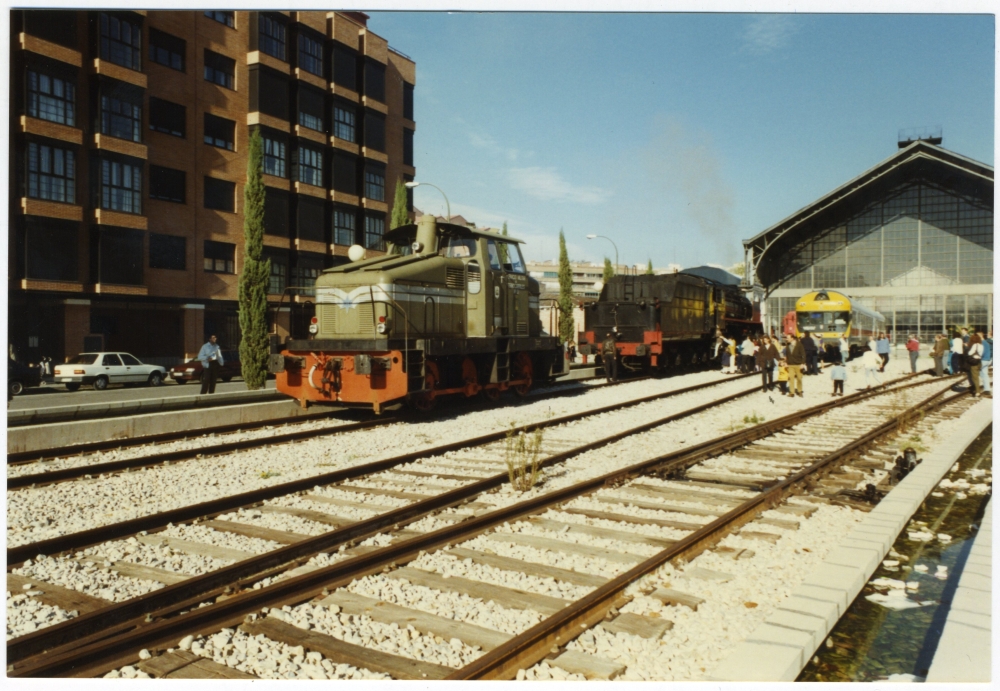 Visitantes en la vas del Museo del Ferrocarril