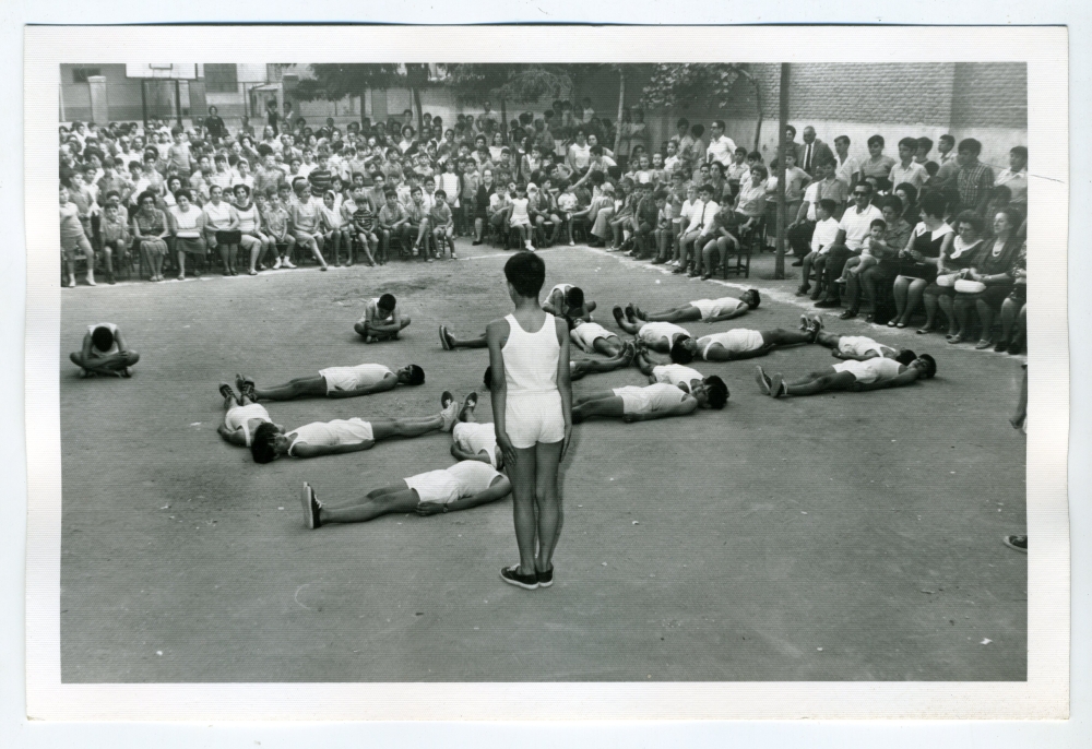 Exhibicin de gimnasia en el Colegio San Eugenio y San Isidro