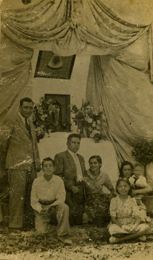 Juan con unos amigos en el Corpus
