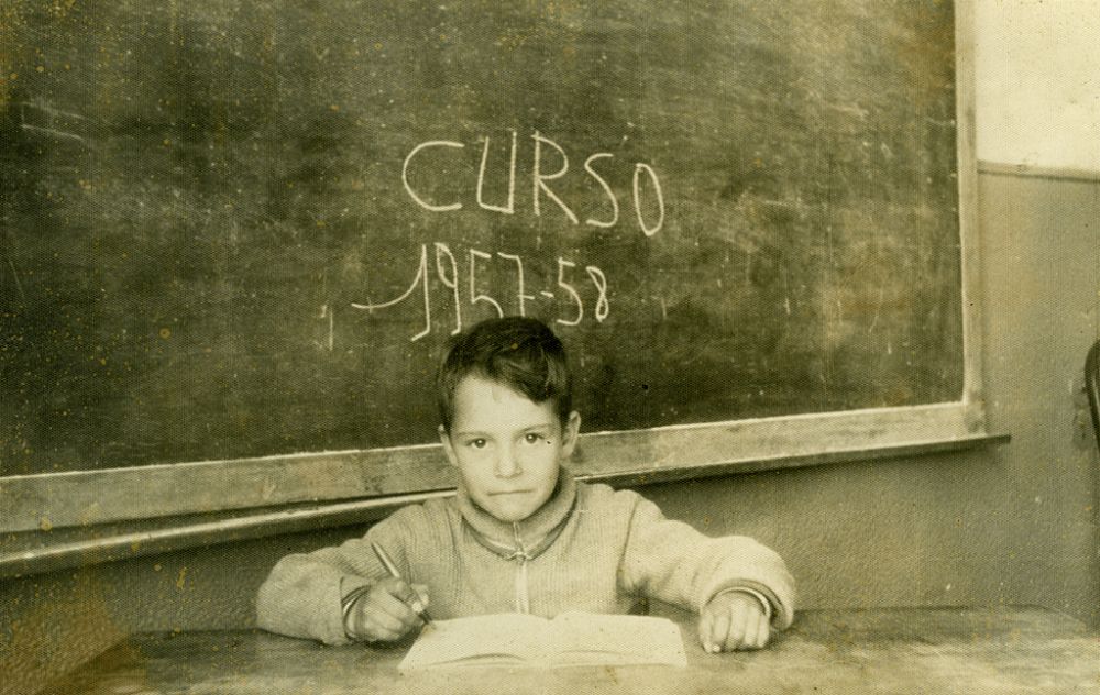 Santiago Barrios en el colegio