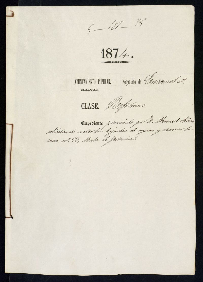 D. Manuel Arias, solicitando meter las bajadas de aguas y revocar la casa n 33, Mala de Francia.