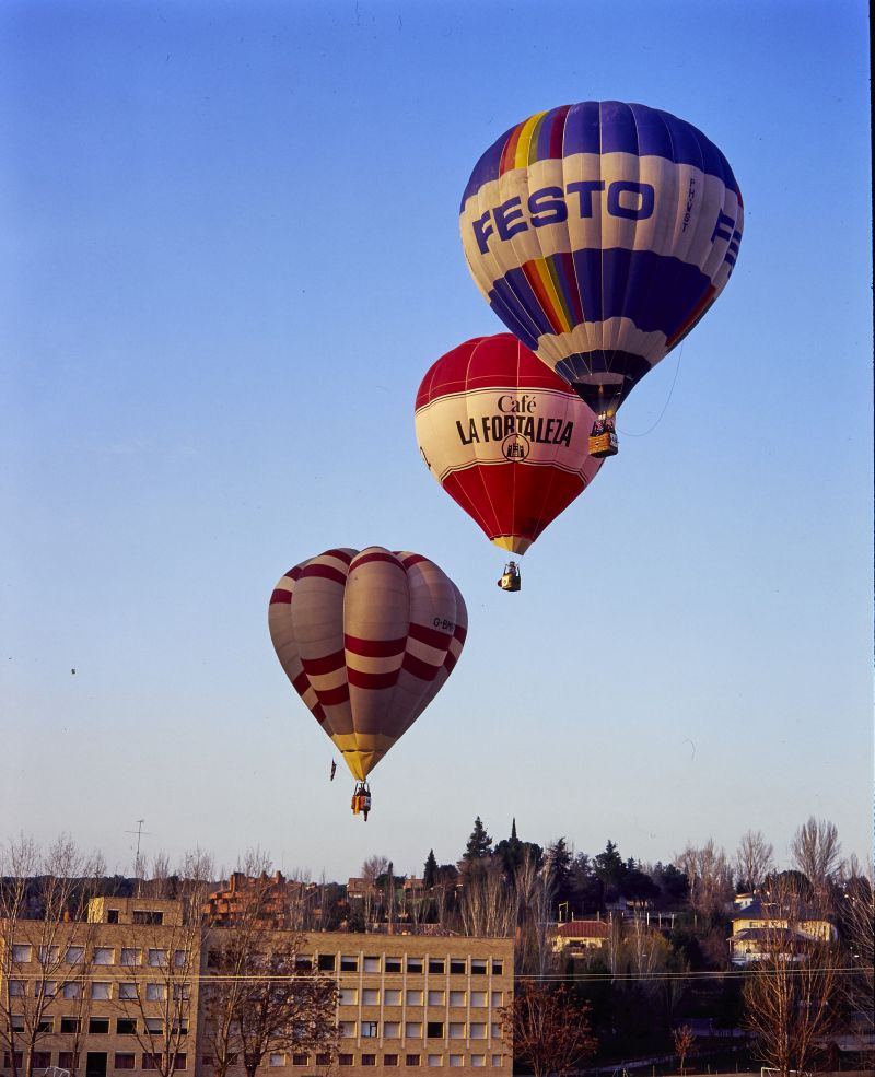 Globos aerostticos surcan los cielos