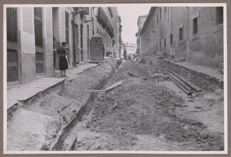 Calle de Monserrat en obras