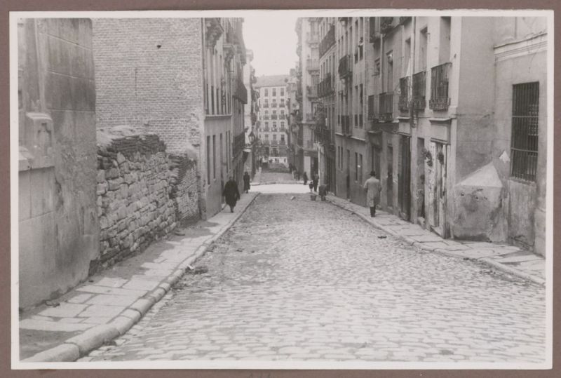 Calle de Baltasar Bachero con adoquines