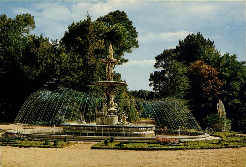 Fuente de los Delfines de los Jardines del Campo del Moro
