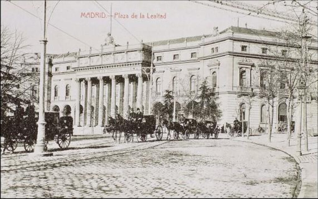 Miniatura de Plaza de la Lealtad