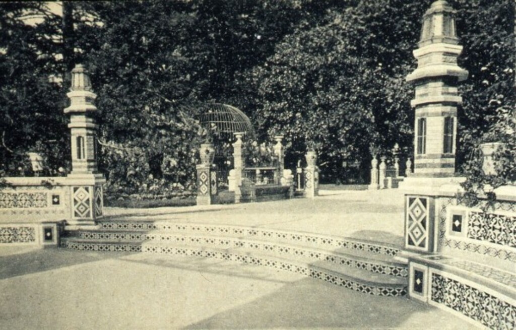 Miniatura de Parque del Retiro. Entrada a la Casa de Fieras