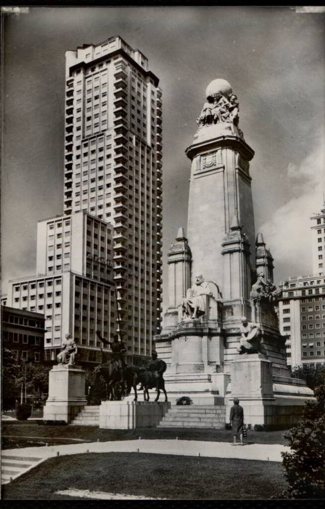 Miniatura de Plaza de España. Monumento a Cervantes