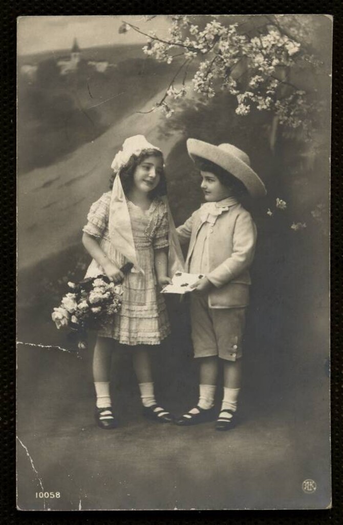 Miniatura de Niños con flores y carta