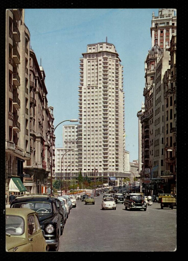 Miniatura de Avenida de José Antonio y Torre de Madrid