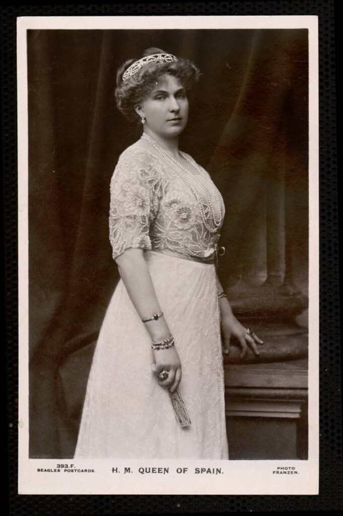 Miniatura de H. M. Queen of Spain