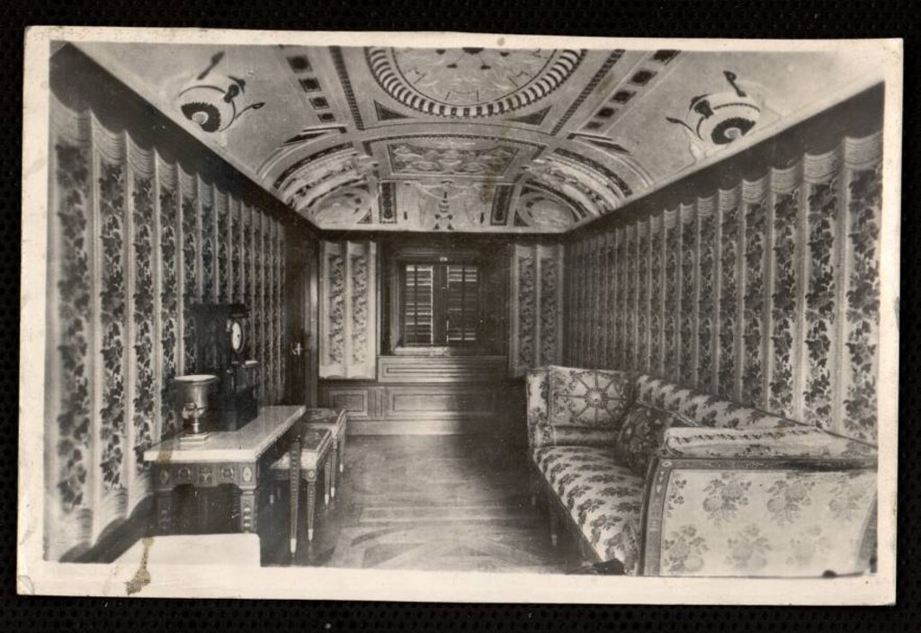Miniatura de El Escorial. Casita del Príncipe: Sala de Bordados