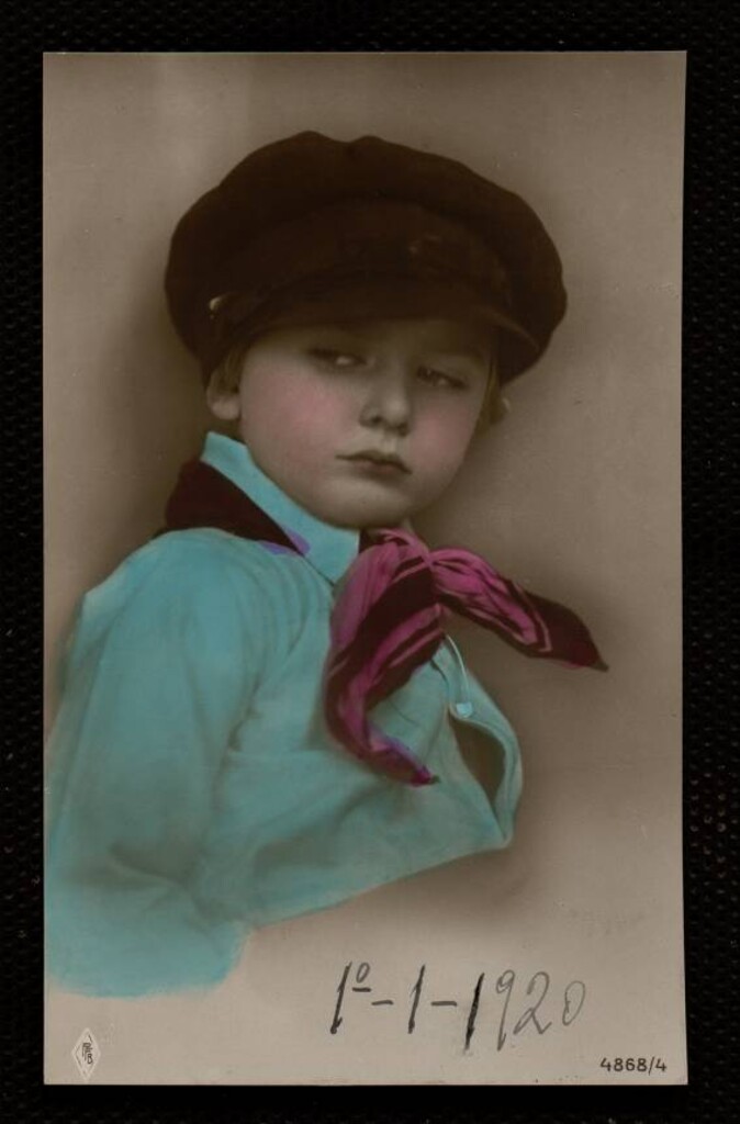 Miniatura de Niño con gorra