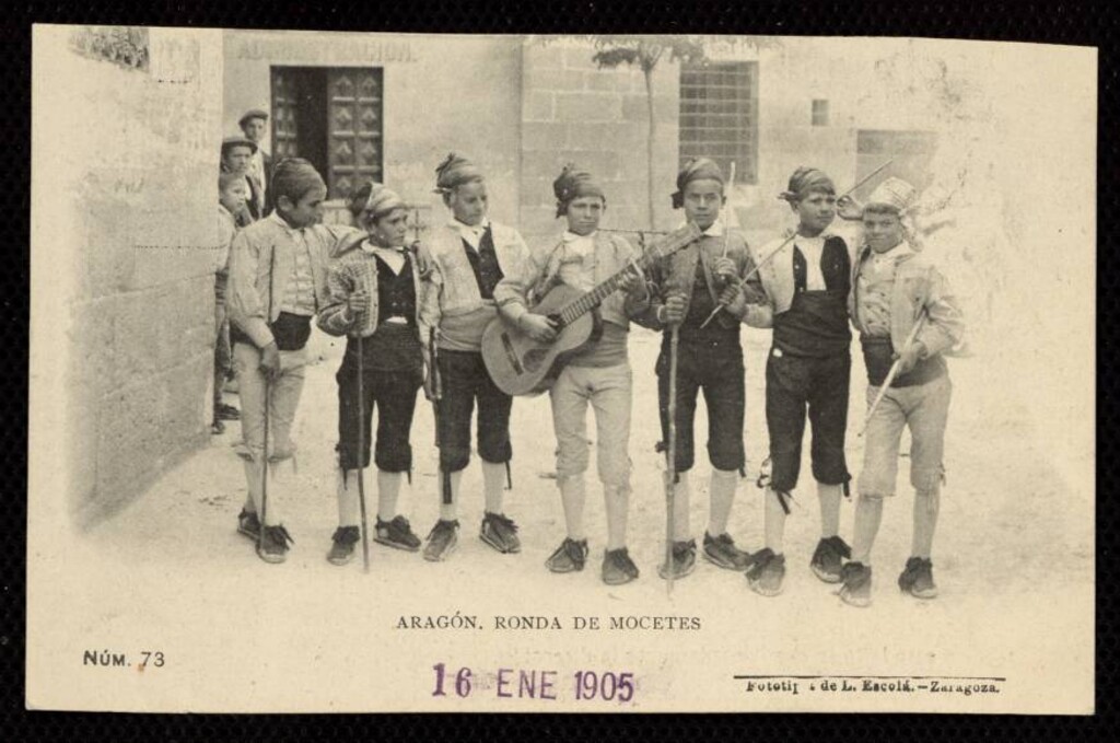 Miniatura de Aragón. Ronda de mocetes