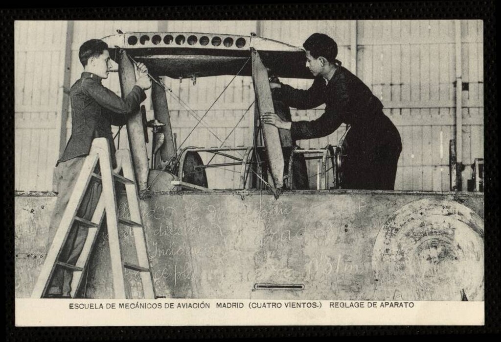 Miniatura de Escuela de mecánicos de aviación. Madrid (Cuatro Vientos) Reglage de aparato