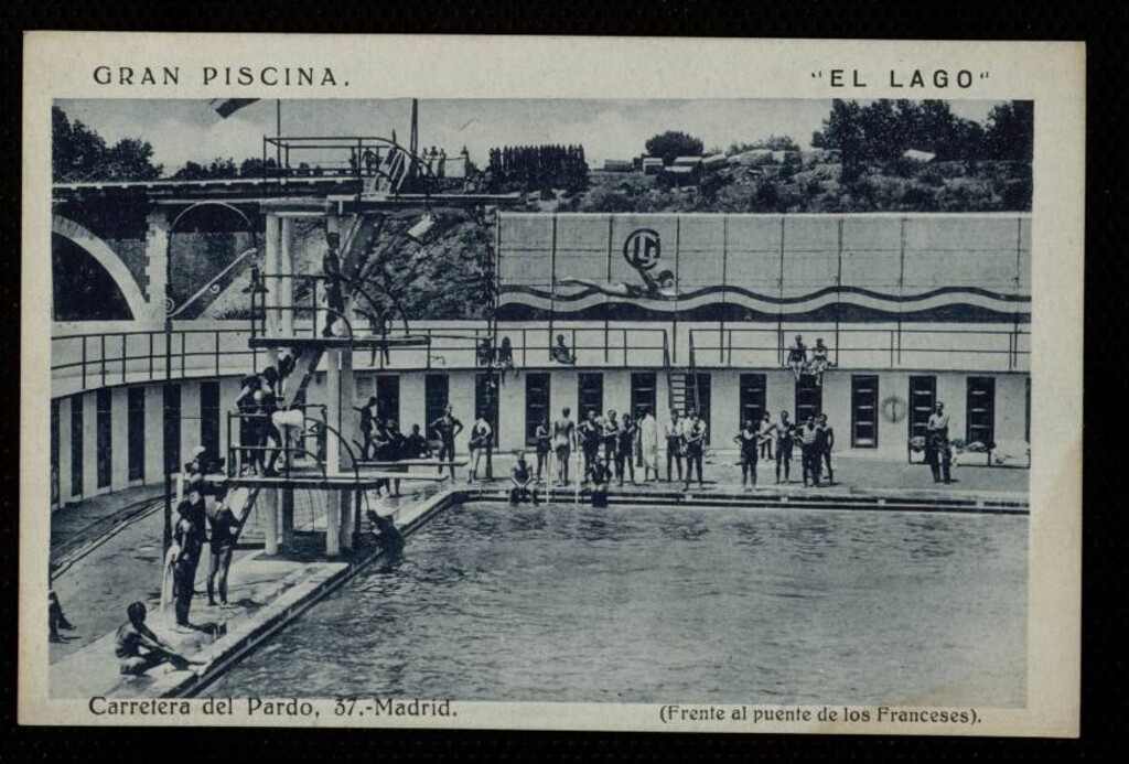 Miniatura de Gran Piscina "El Lago"