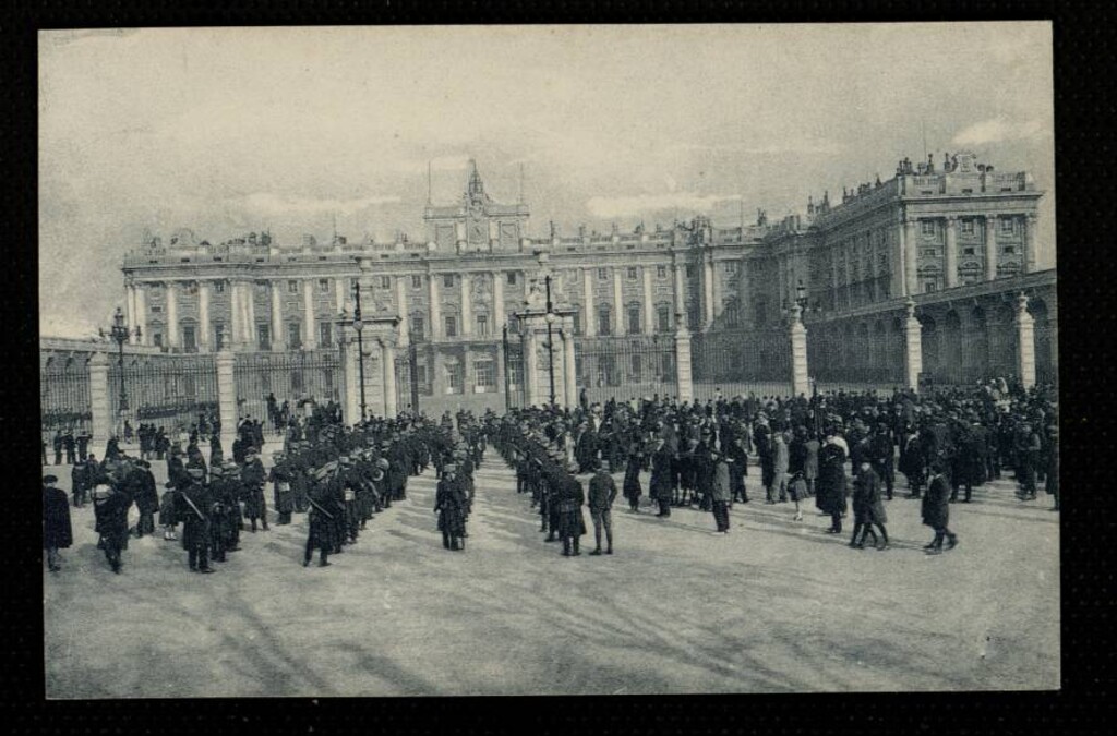 Miniatura de Palacio Real y Plaza de la Armería