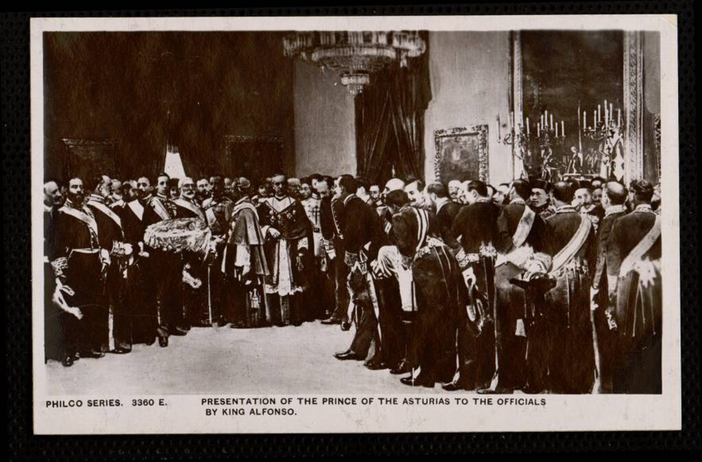 Miniatura de Presentation of the Prince of the Asturias to the officials by King Alfonso