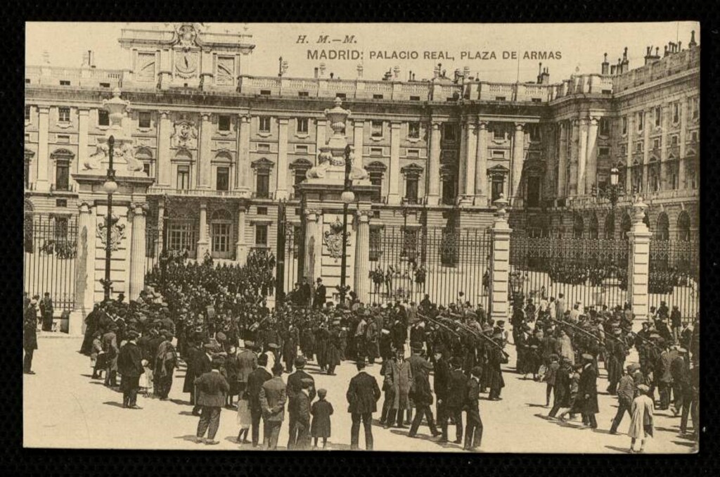 Miniatura de Palacio Real, Plaza de Armas