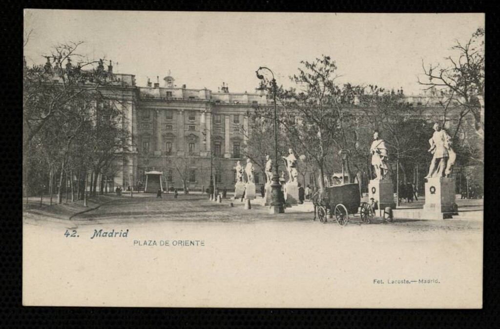Miniatura de Plaza de Oriente