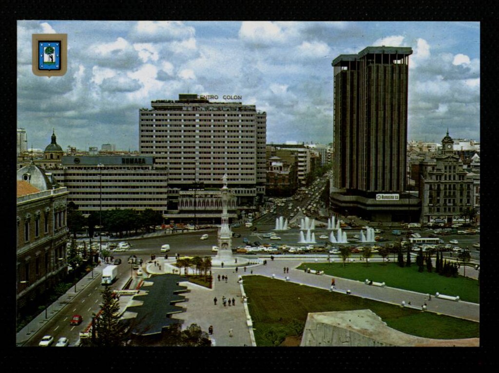 Miniatura de Plaza de Colón y Jardines del Descubrimiento