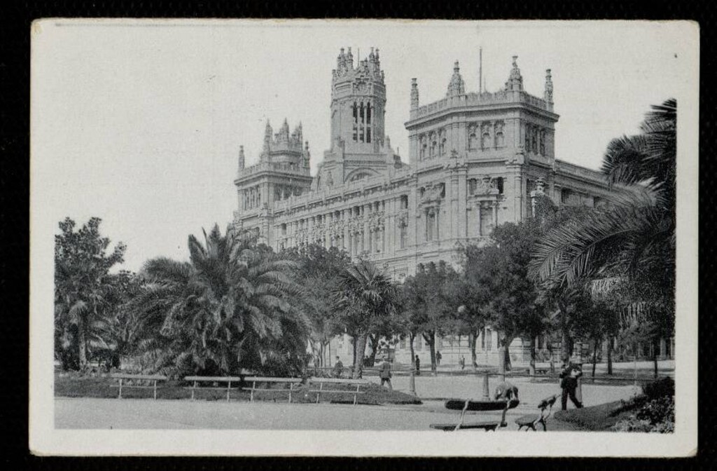 Miniatura de Paseo del Prado y Palacio de Comunicaciones