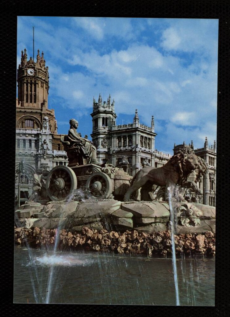 Miniatura de Cibeles y el Palacio de Comunicaciones