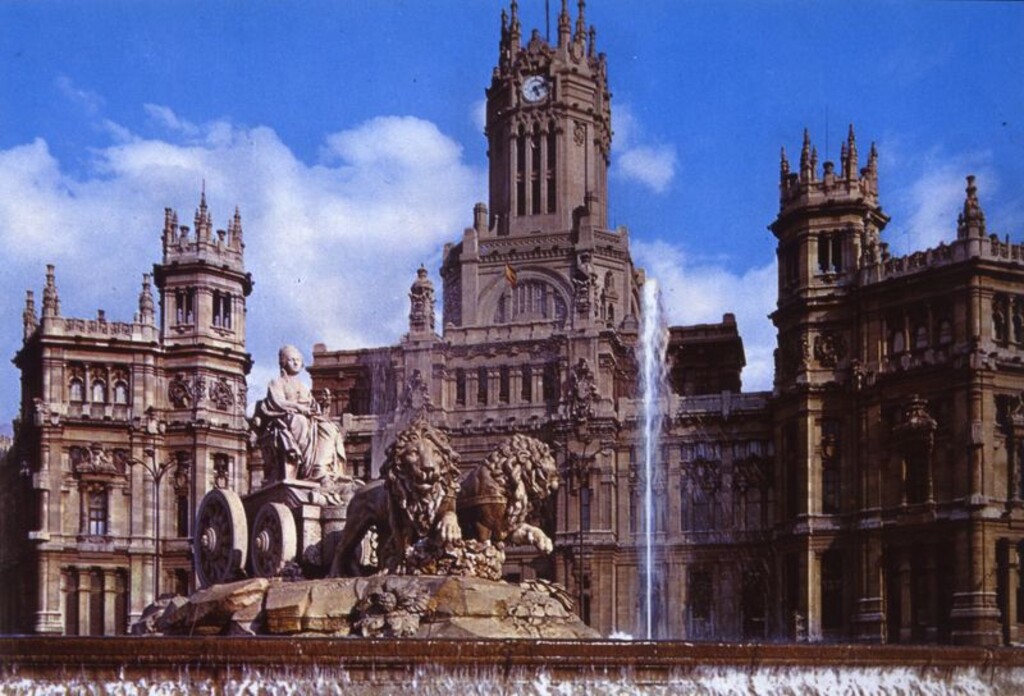 Miniatura de La Cibeles y Palacio de Comunicaciones