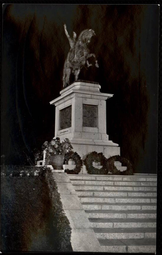 Miniatura de Monumento al General San Martín