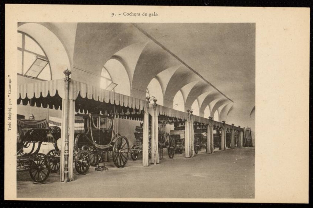 Miniatura de Cochera de gala del Palacio Real