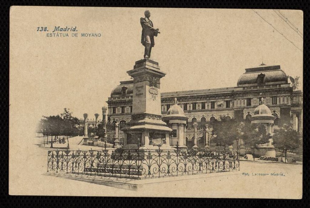 Miniatura de Estatua de Moyano